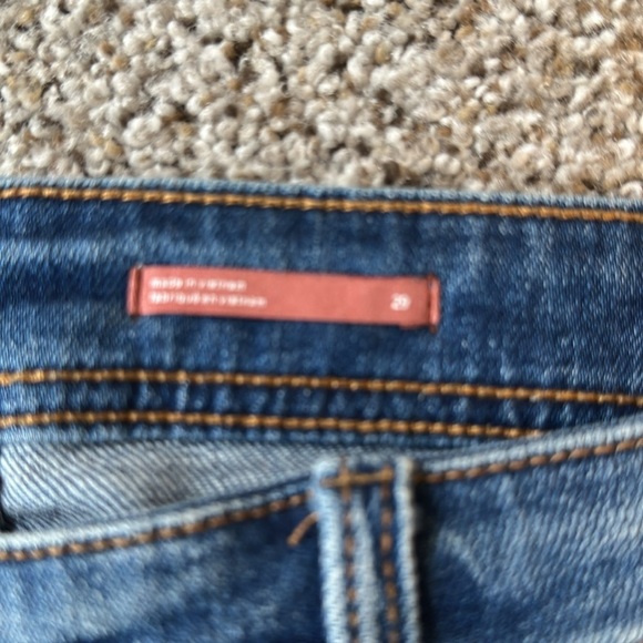 Pilcro Anthropologie Distressed Slim Boyfriend Crop, Size 29, Like New - Picture 3 of 6